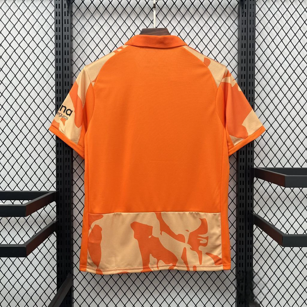 Camiseta Valencia 25-26, Edici�n especial (Versi�n retro)