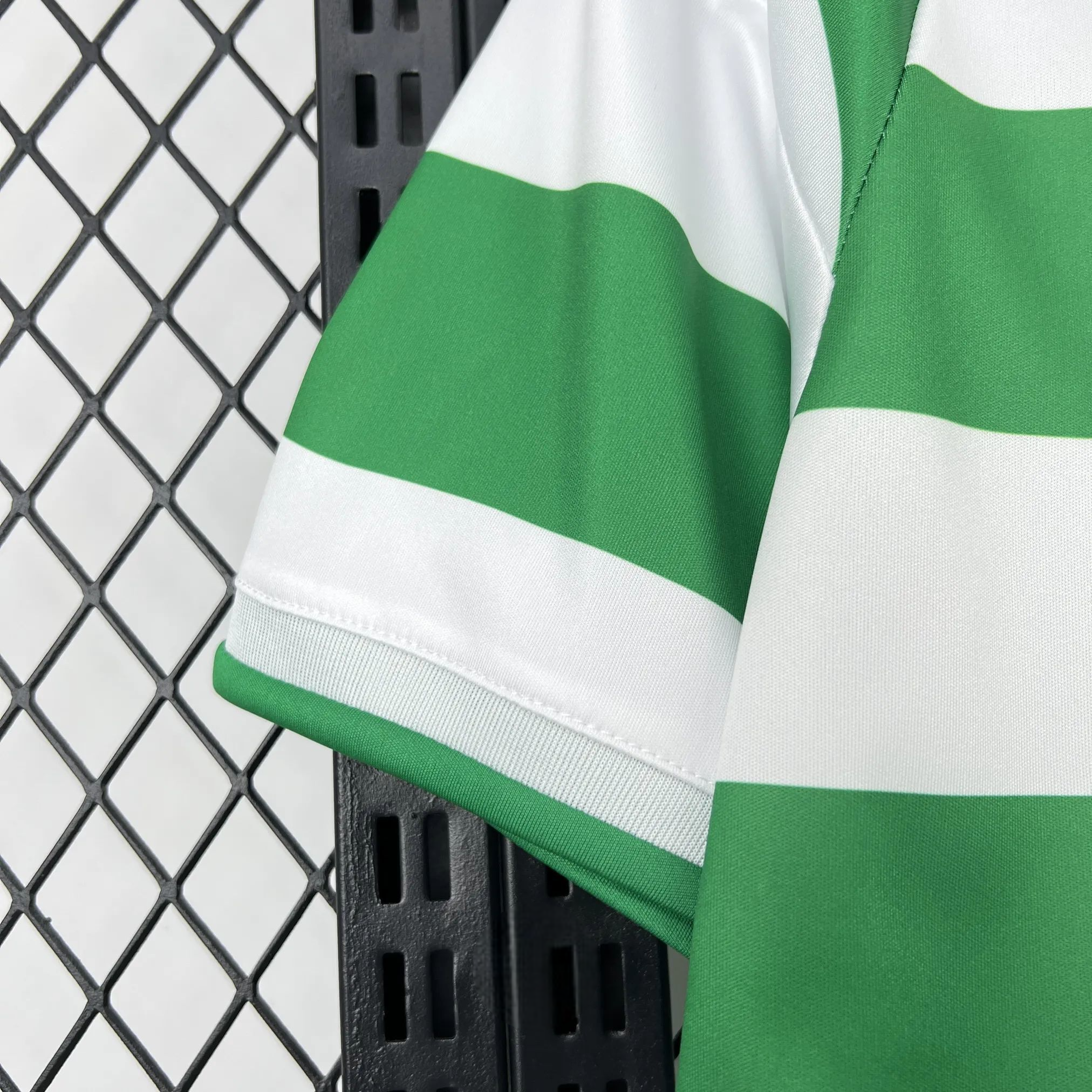 Camiseta Celtic 26-27, Local
