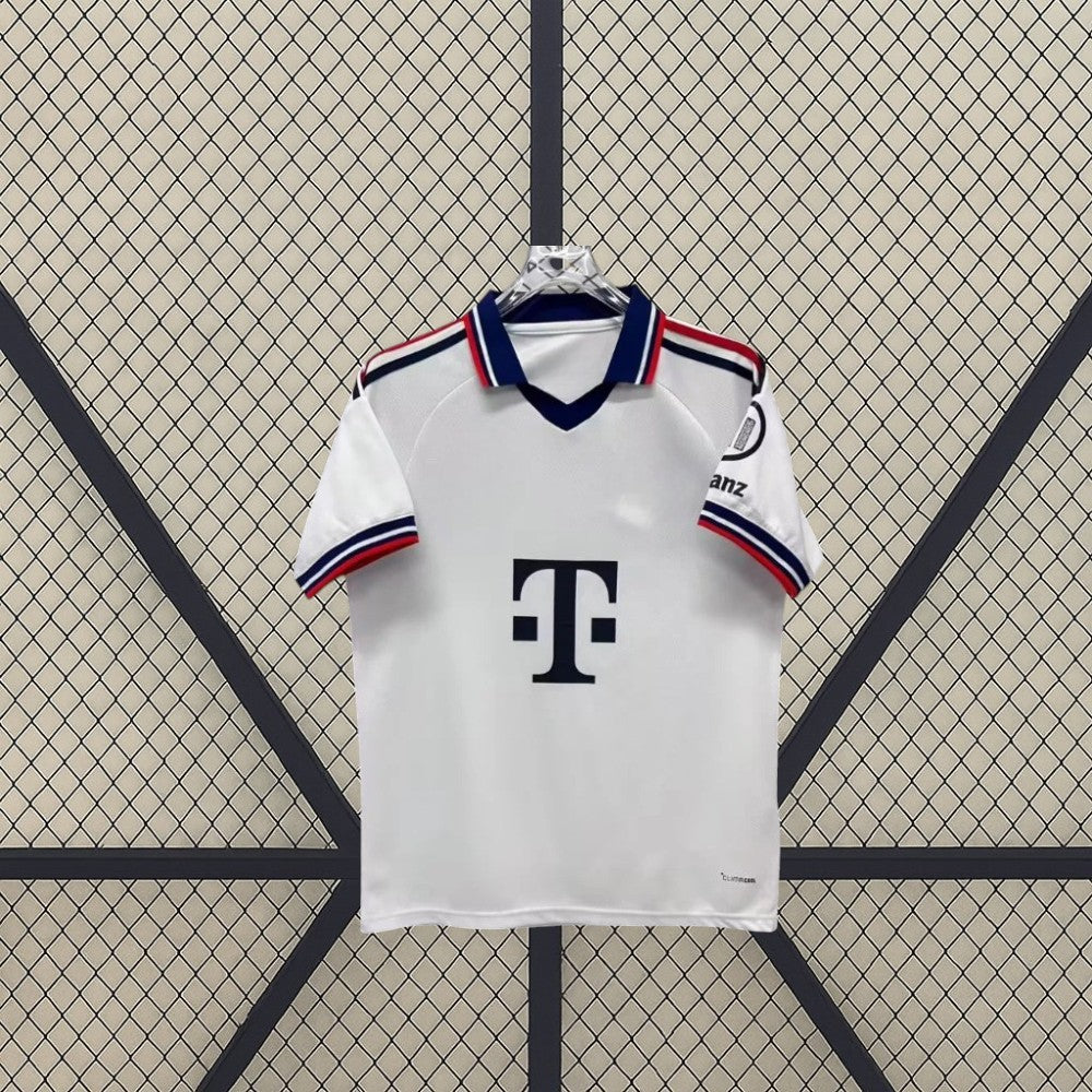 Camiseta Bayern Munich 26-27, Alternativa