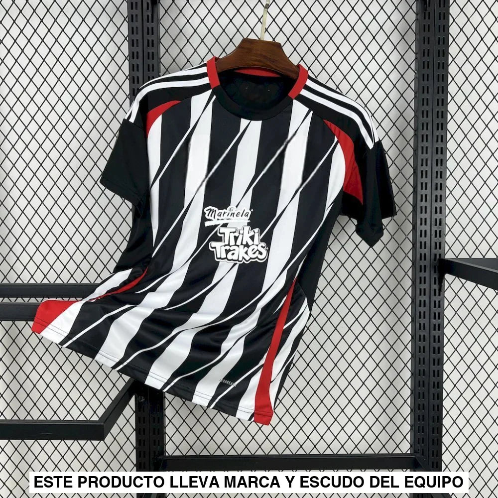 Camiseta Club de Cuervos 25-26, Local