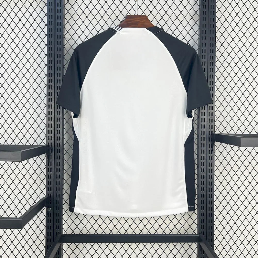 Camiseta Corinthians 25-26, Local