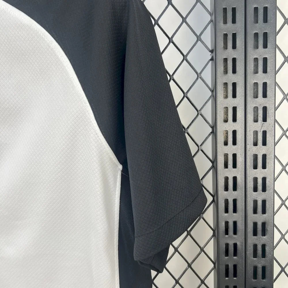 Camiseta Corinthians 25-26, Local