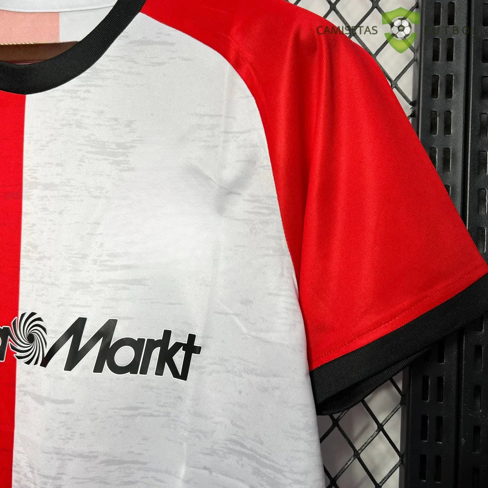Camiseta Feyenoord 24-25, Local