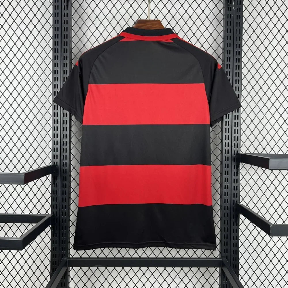 Camiseta Flamengo 26-27, Local