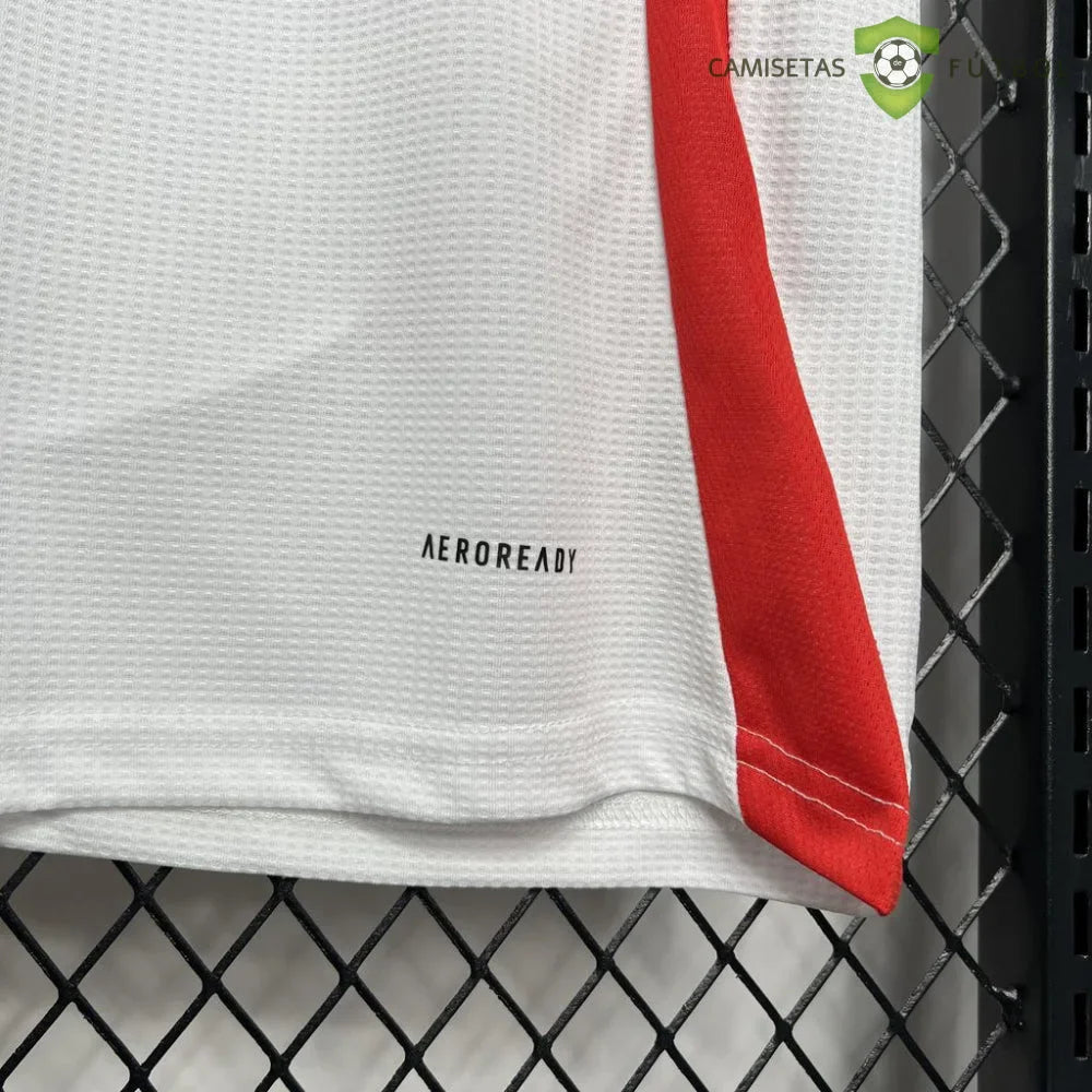 Camiseta Fulham 24-25, Local