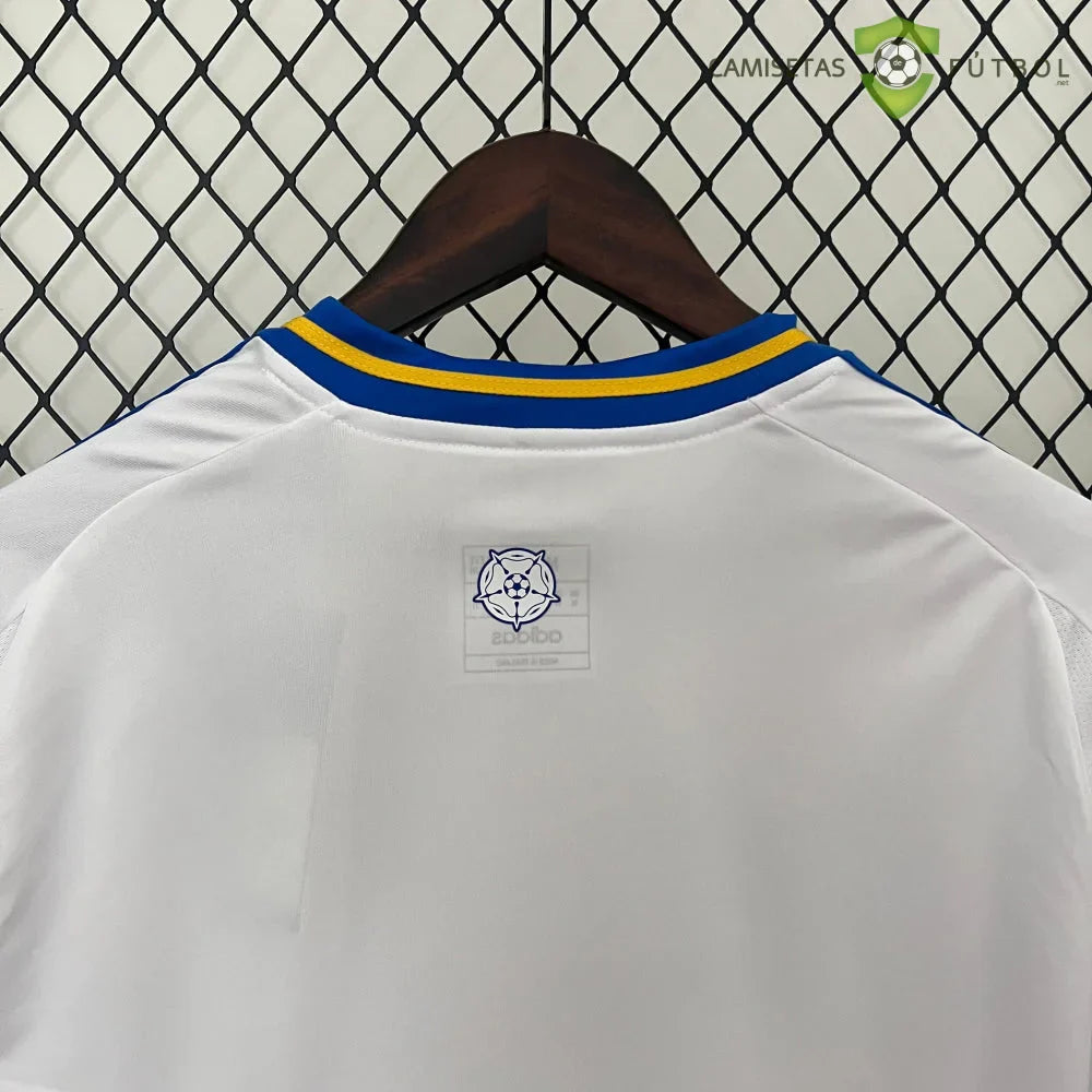 Camiseta Leeds 24-25, Local
