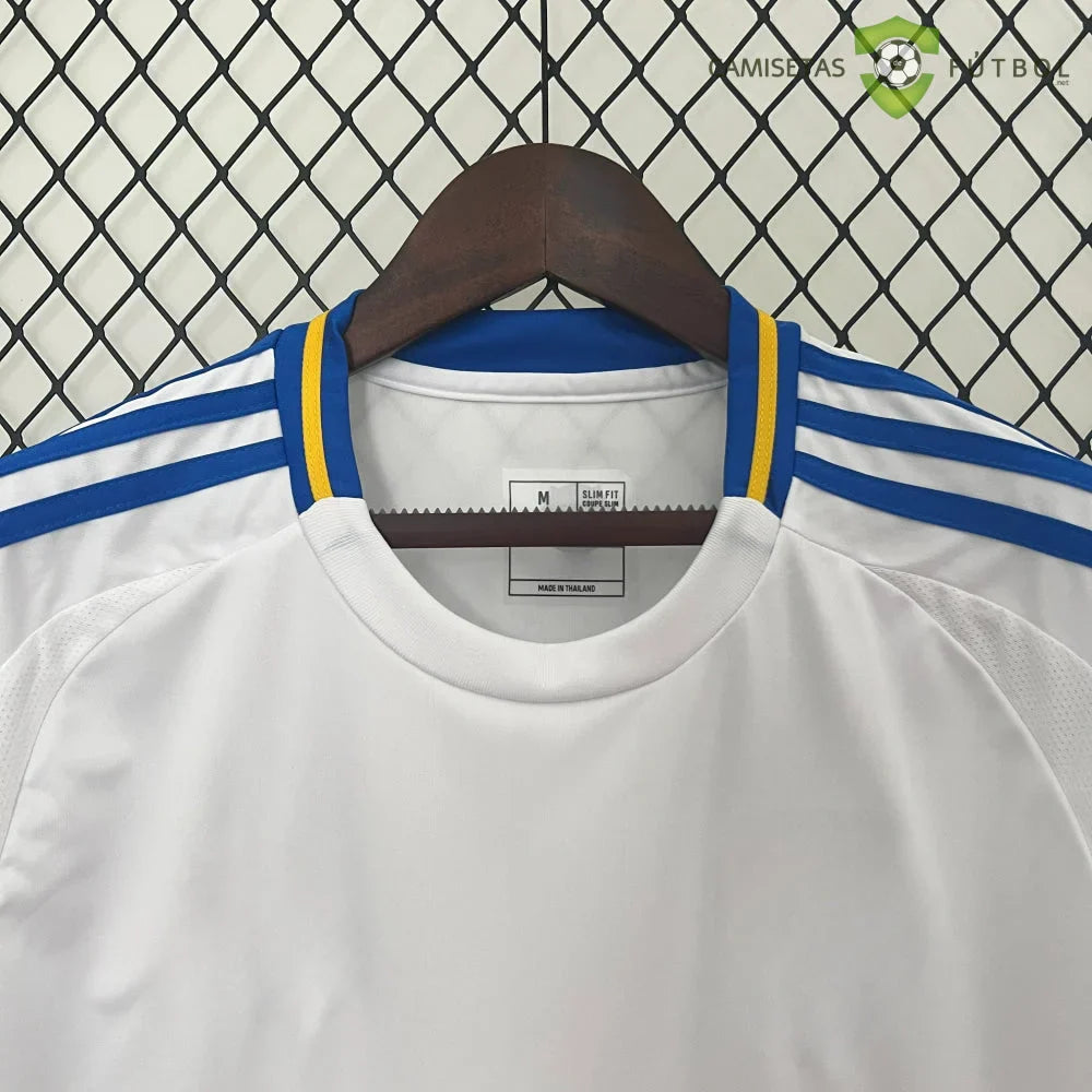 Camiseta Leeds 24-25, Local