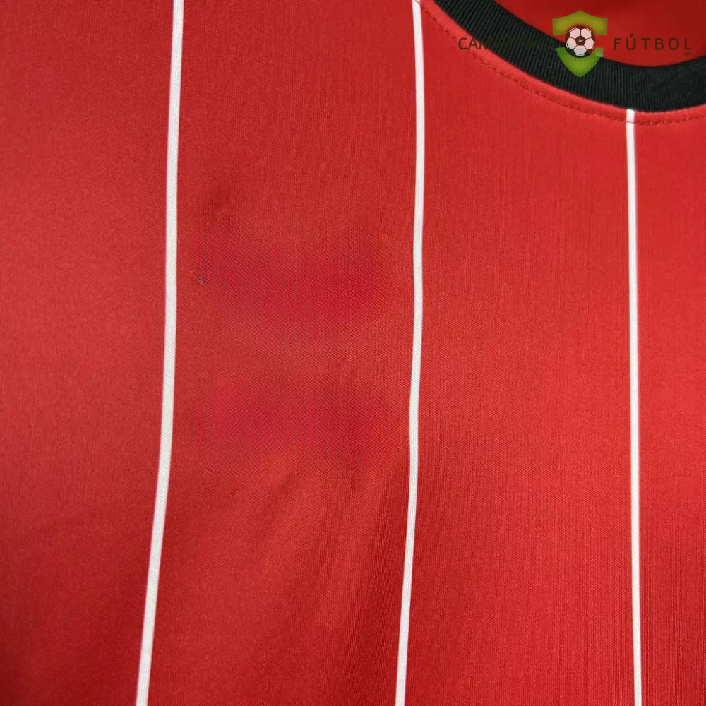 Camiseta Lincoln City 24-25, Local