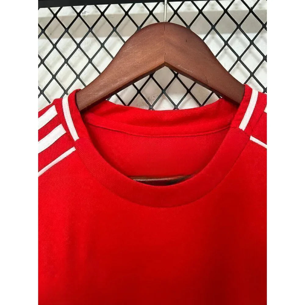 Camiseta Liverpool 25-26, Local