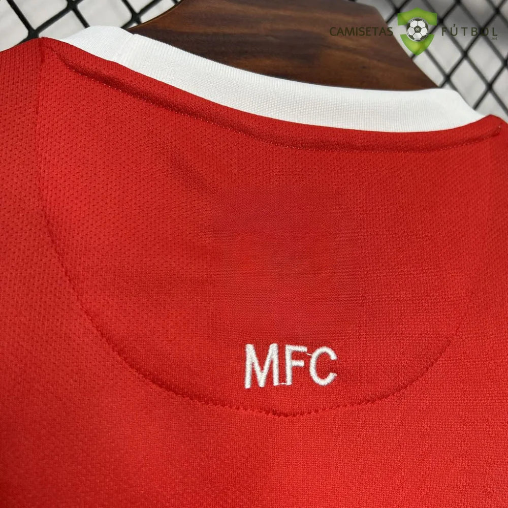 Camiseta Middlesbrough 24-25, Local