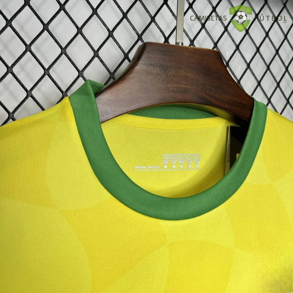 Camiseta Norwich City 24-25, Local