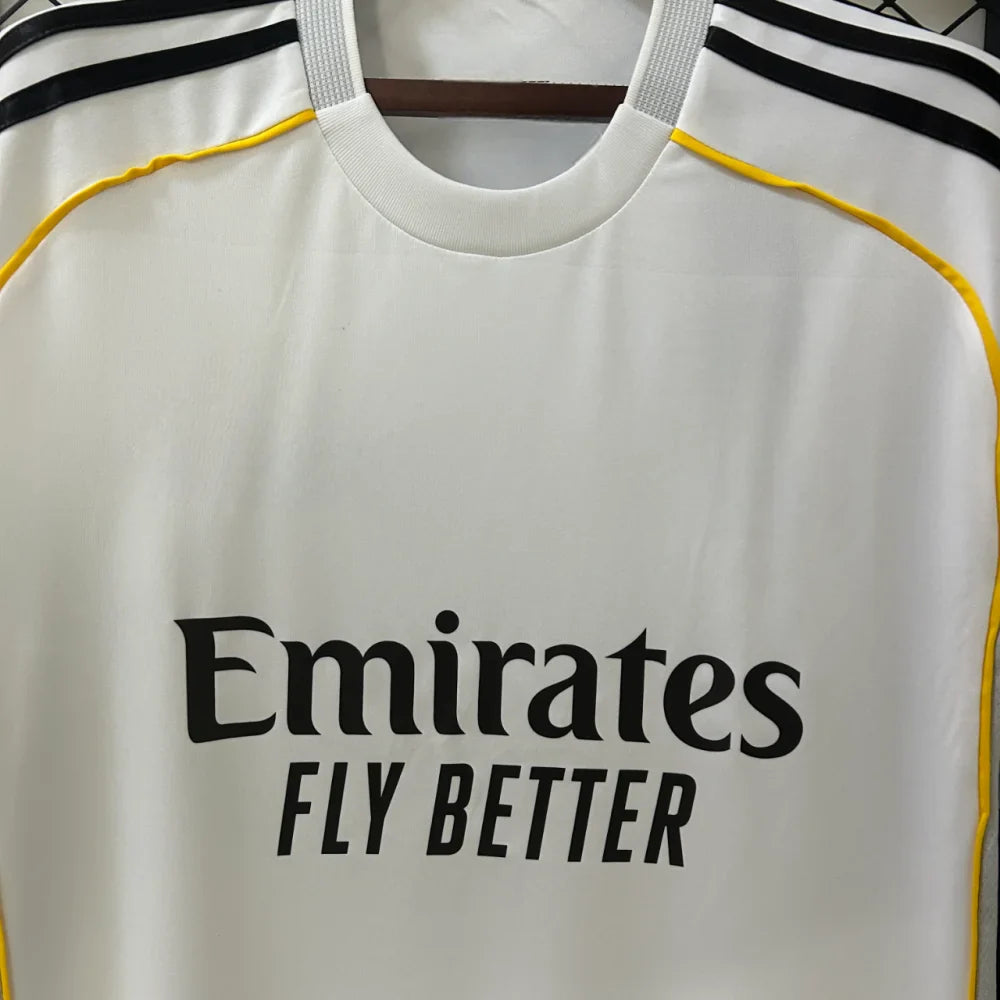 Camiseta R.M. 25-26, Local