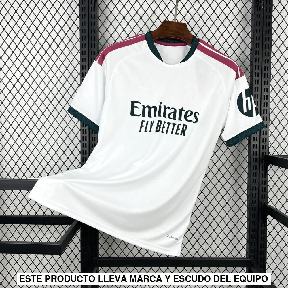 Camiseta R.M. 26-27, Local
