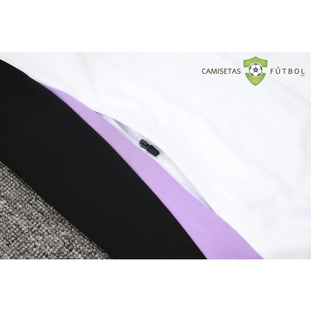 Chandal Alemania 24-25, cremallera completa, Modelo 2