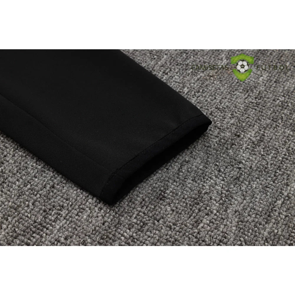 Chandal Alemania 24-25, cremallera completa, Modelo 2