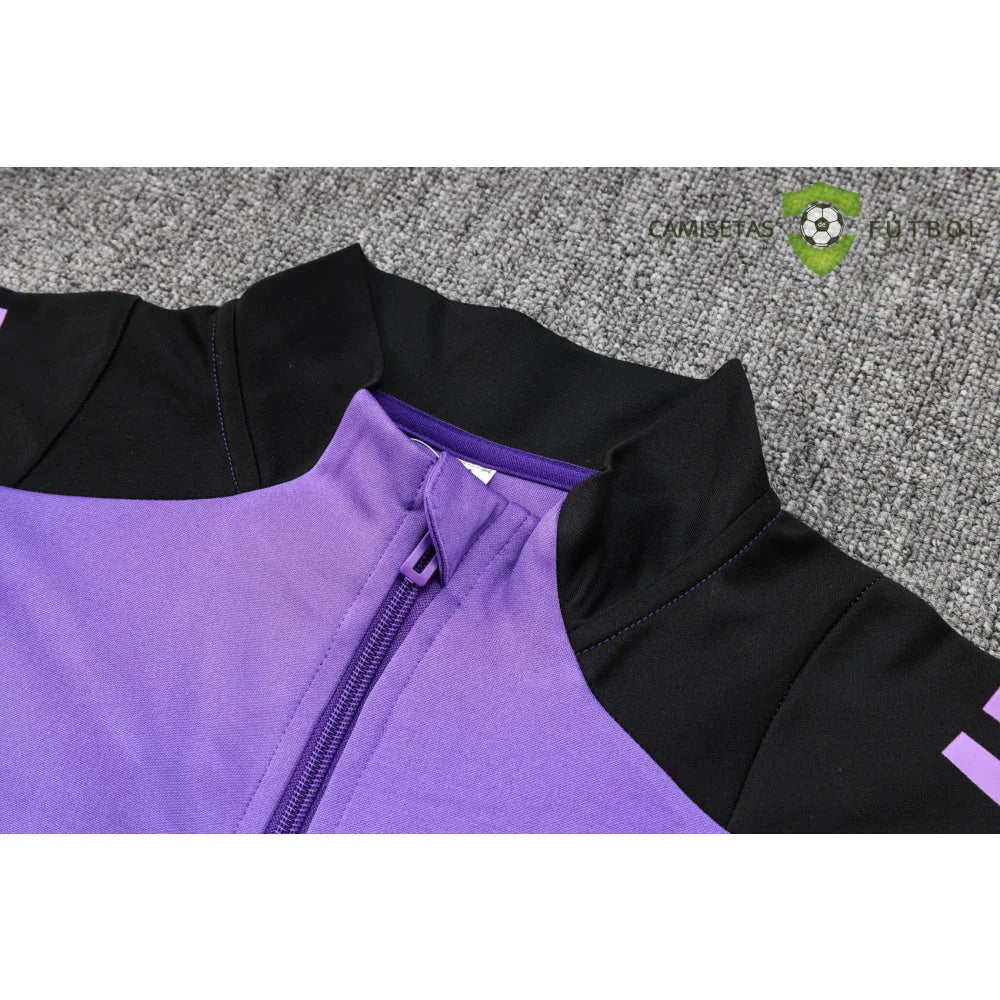 Chandal Alemania 24-25, cremallera completa, Modelo 3