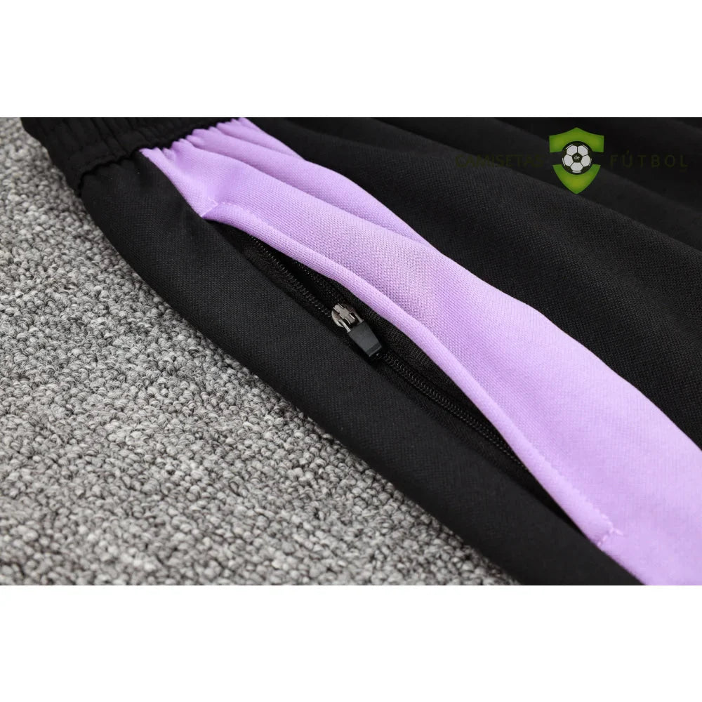 Chandal Alemania 24-25, media cremallera con capucha, Modelo 1