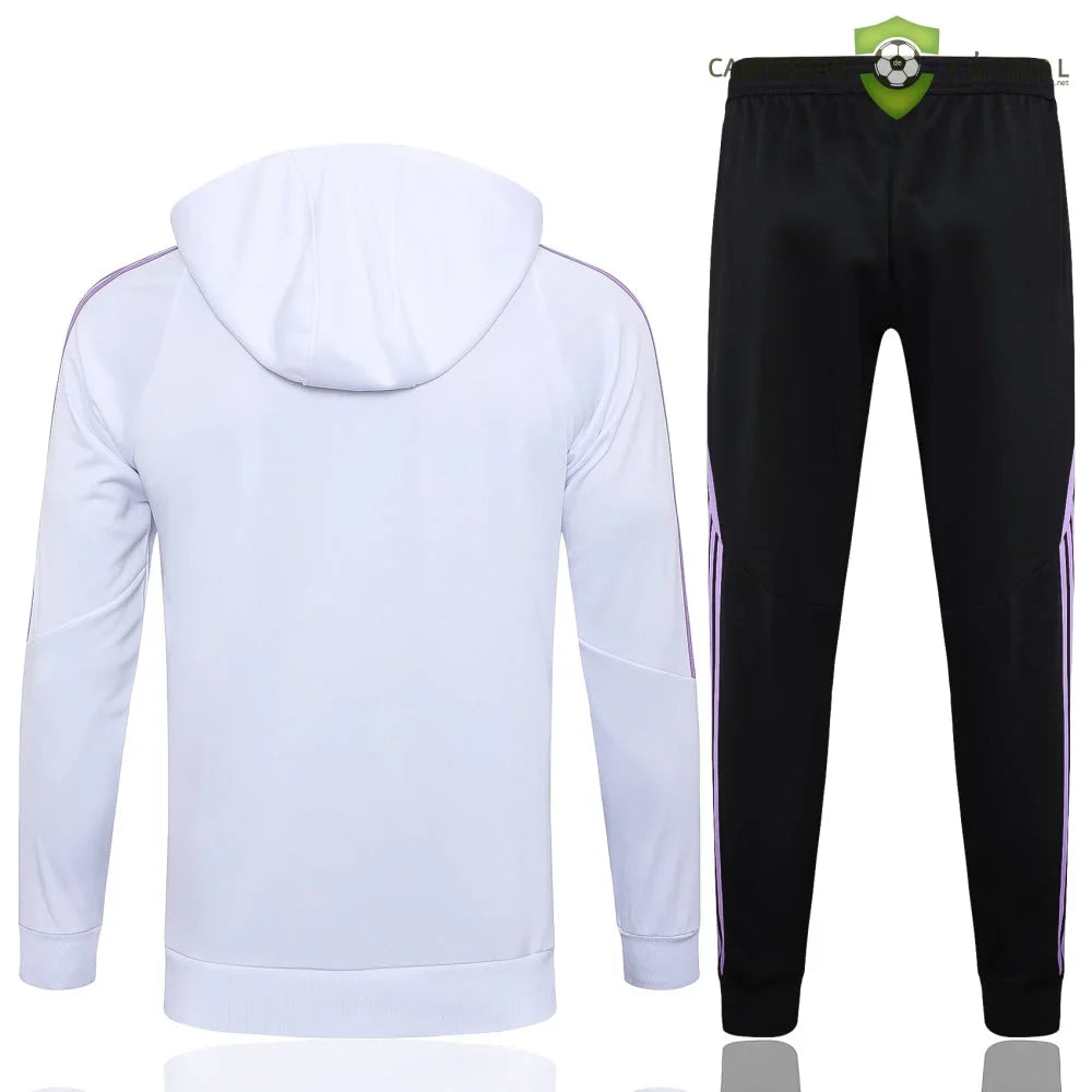 Chandal Alemania 24-25, media cremallera con capucha, Modelo 1