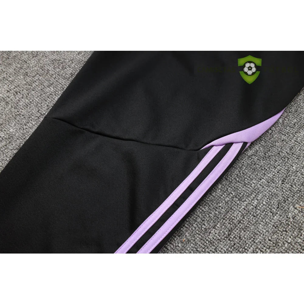 Chandal Alemania 24-25, media cremallera con capucha, Modelo 2