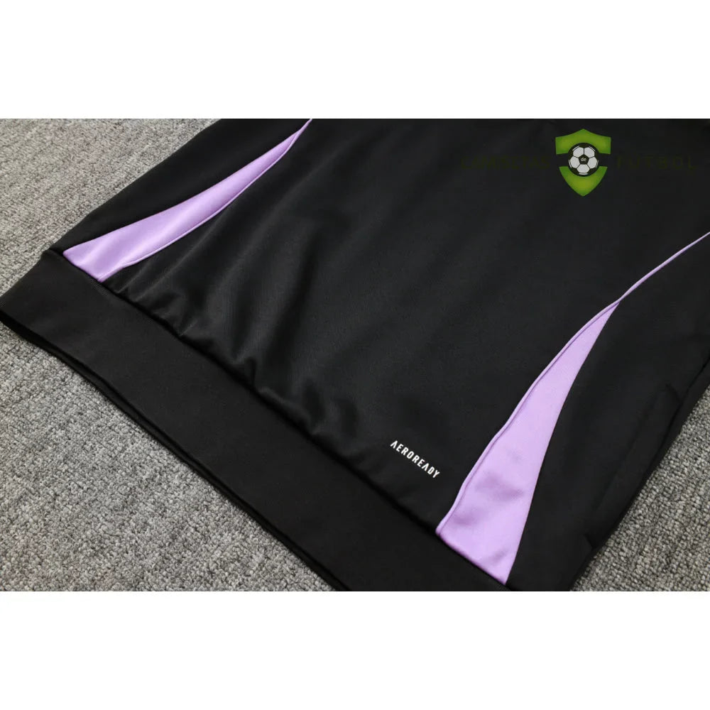 Chandal Alemania 24-25, media cremallera con capucha, Modelo 2