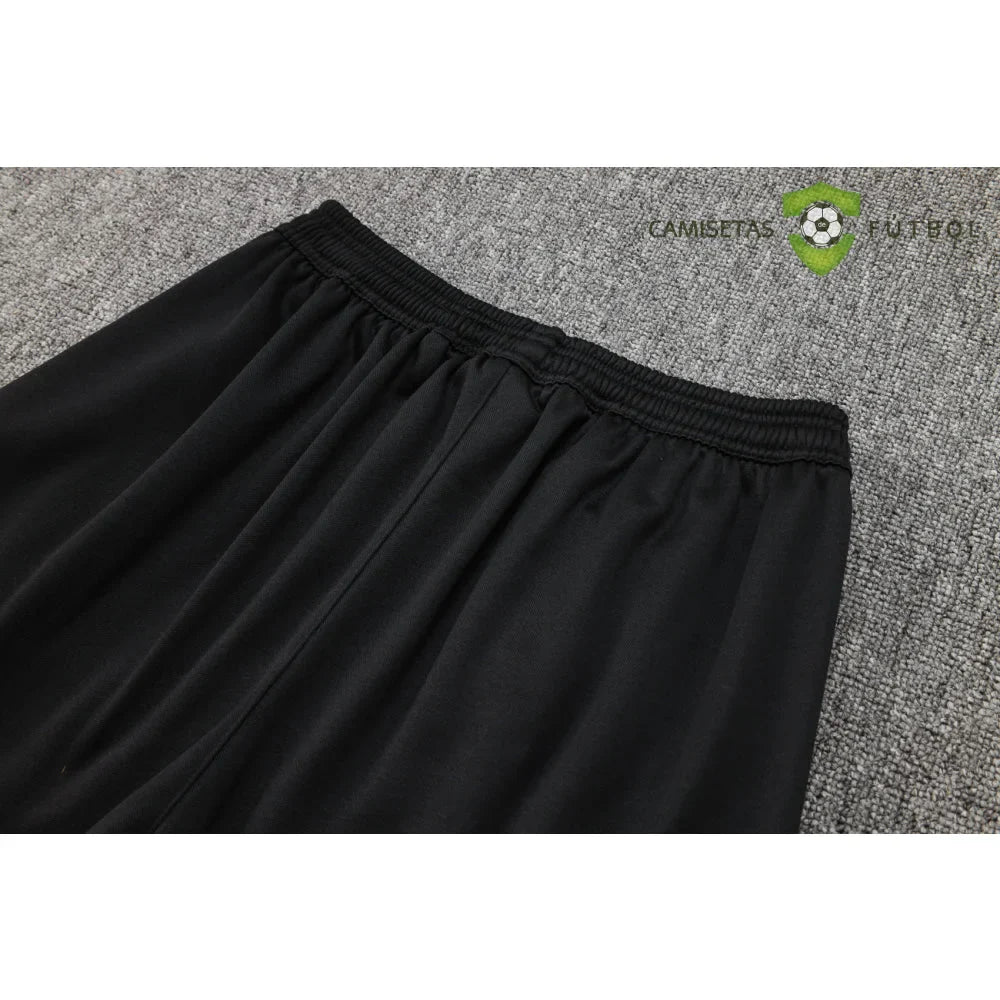 Chandal Alemania 24-25, media cremallera con capucha, Modelo 2