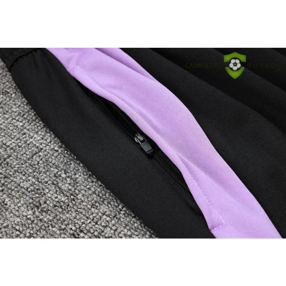 Chandal Alemania 24-25, media cremallera con capucha, Modelo 2