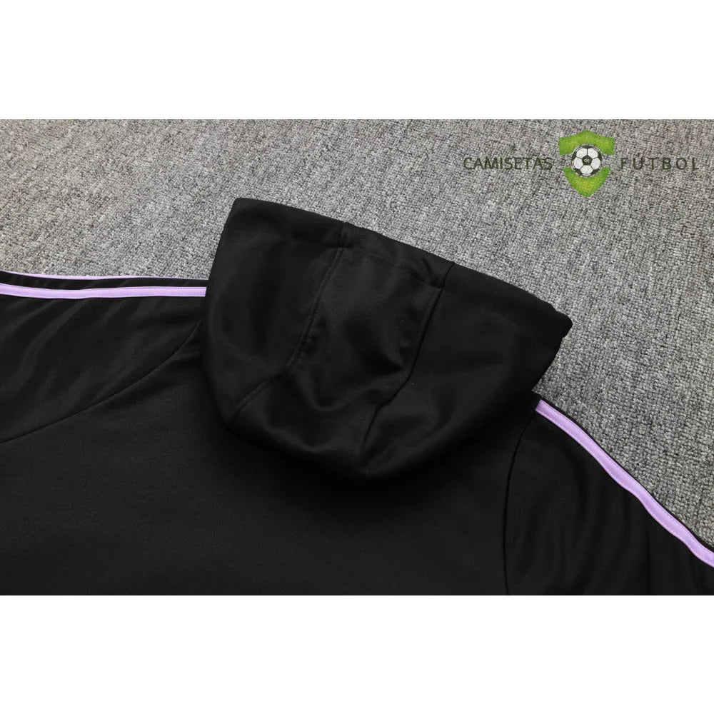 Chandal Alemania 24-25, media cremallera con capucha, Modelo 2