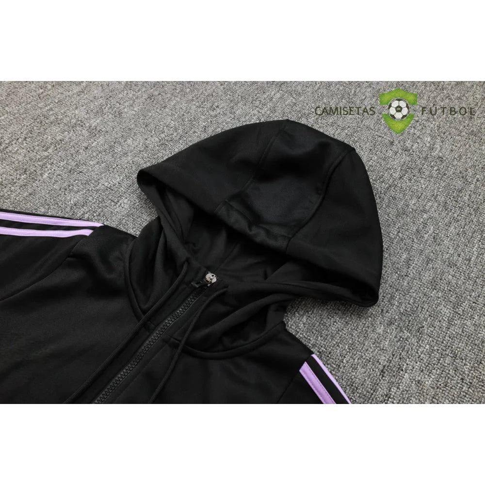 Chandal Alemania 24-25, media cremallera con capucha, Modelo 2