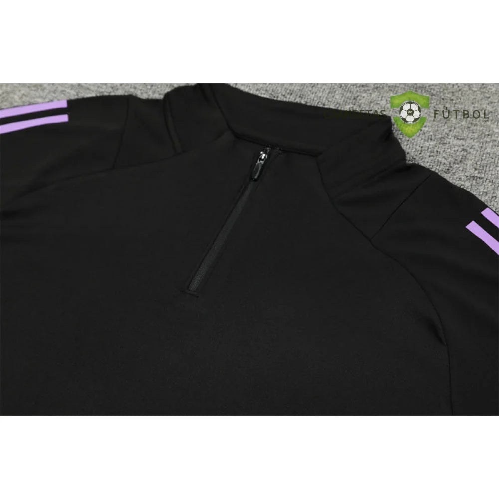 Chandal Alemania 24-25, media cremallera, Modelo 2