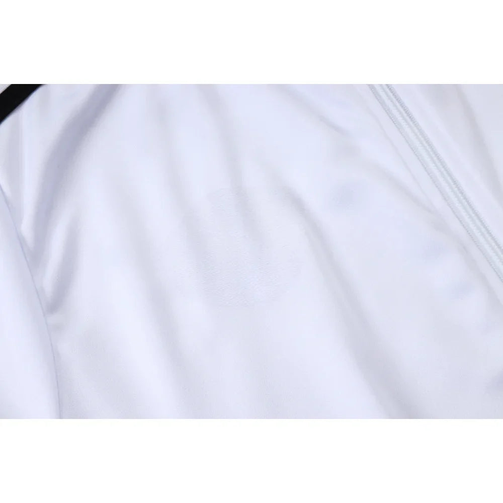 Chandal Alemania 25-26, cremallera completa, Modelo 2