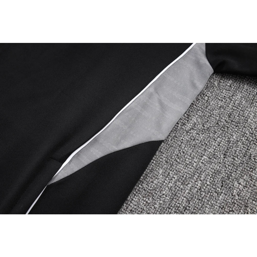 Chandal Alemania 25-26, cremallera completa, Modelo 3