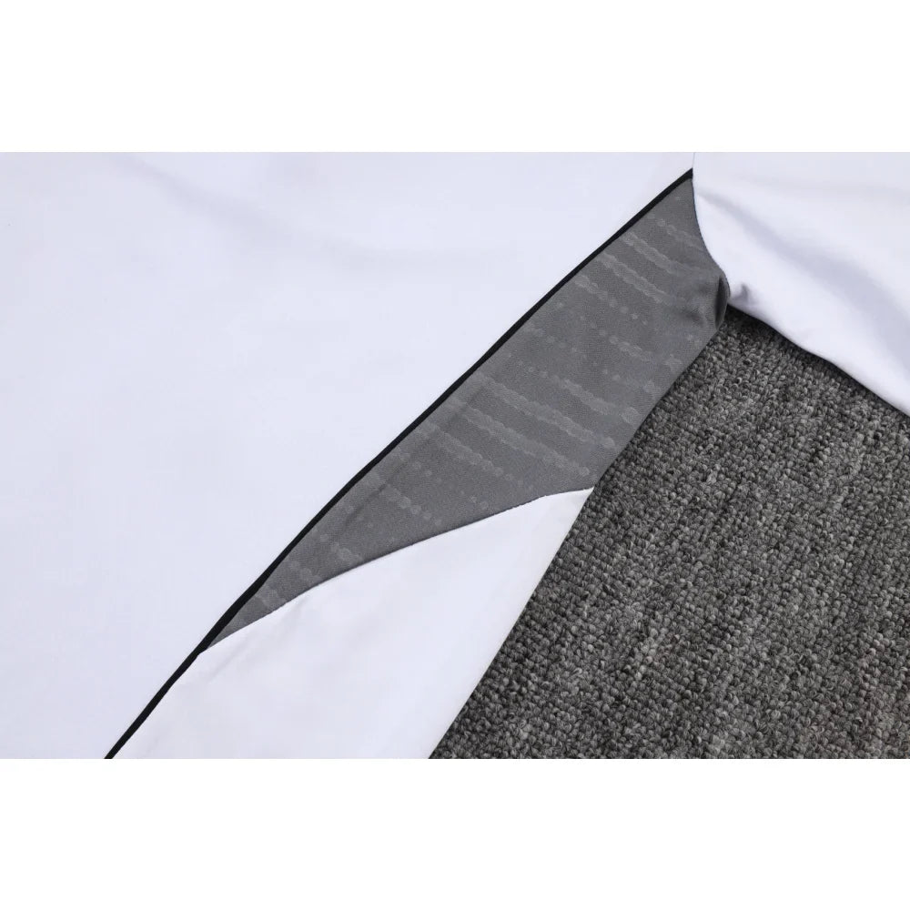 Chandal Alemania 25-26, cremallera completa, Modelo 4
