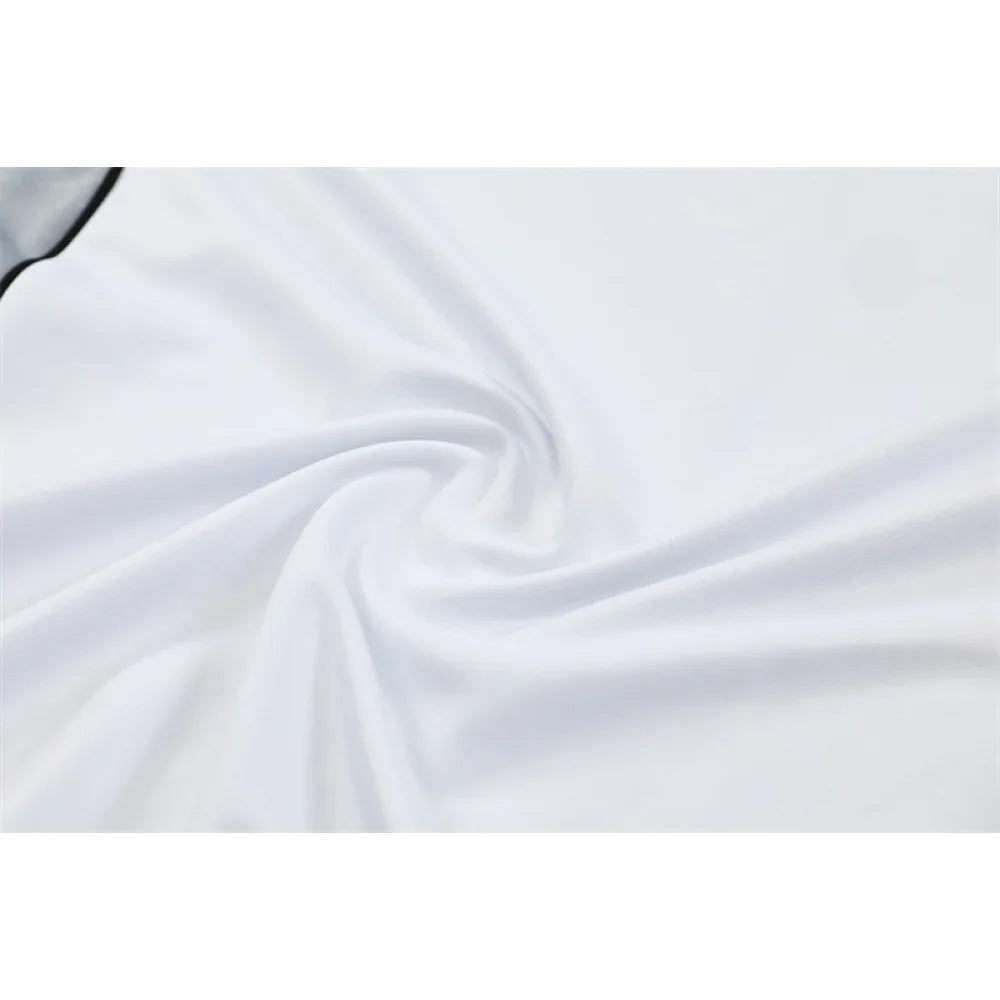 Chandal Alemania 25-26, media cremallera, Modelo 1