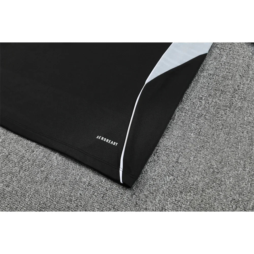 Chandal Alemania 25-26, media cremallera, Modelo 2