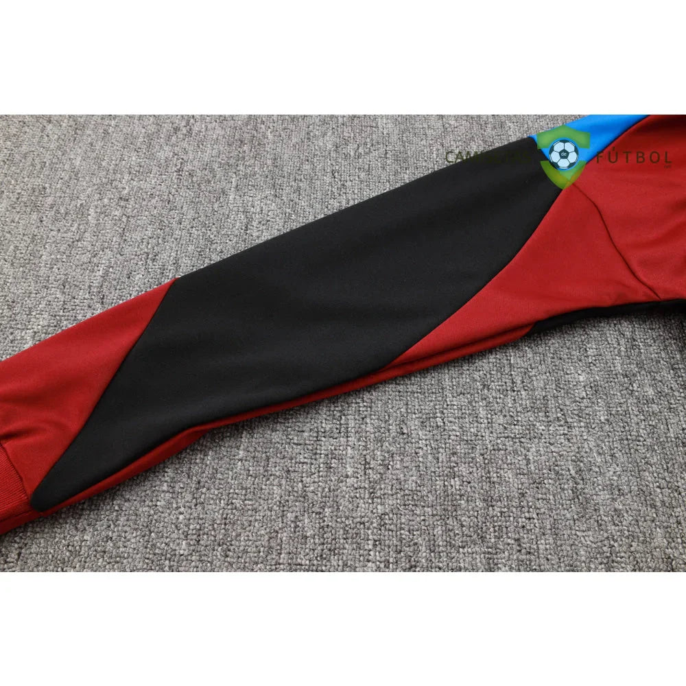 Chandal Barcelona 24-25, cremallera completa con capucha, Modelo 1