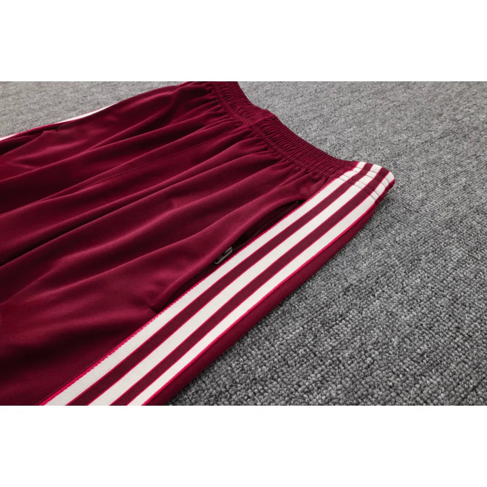 Chandal Bayern Munich 25-26, cremallera completa, Modelo 2
