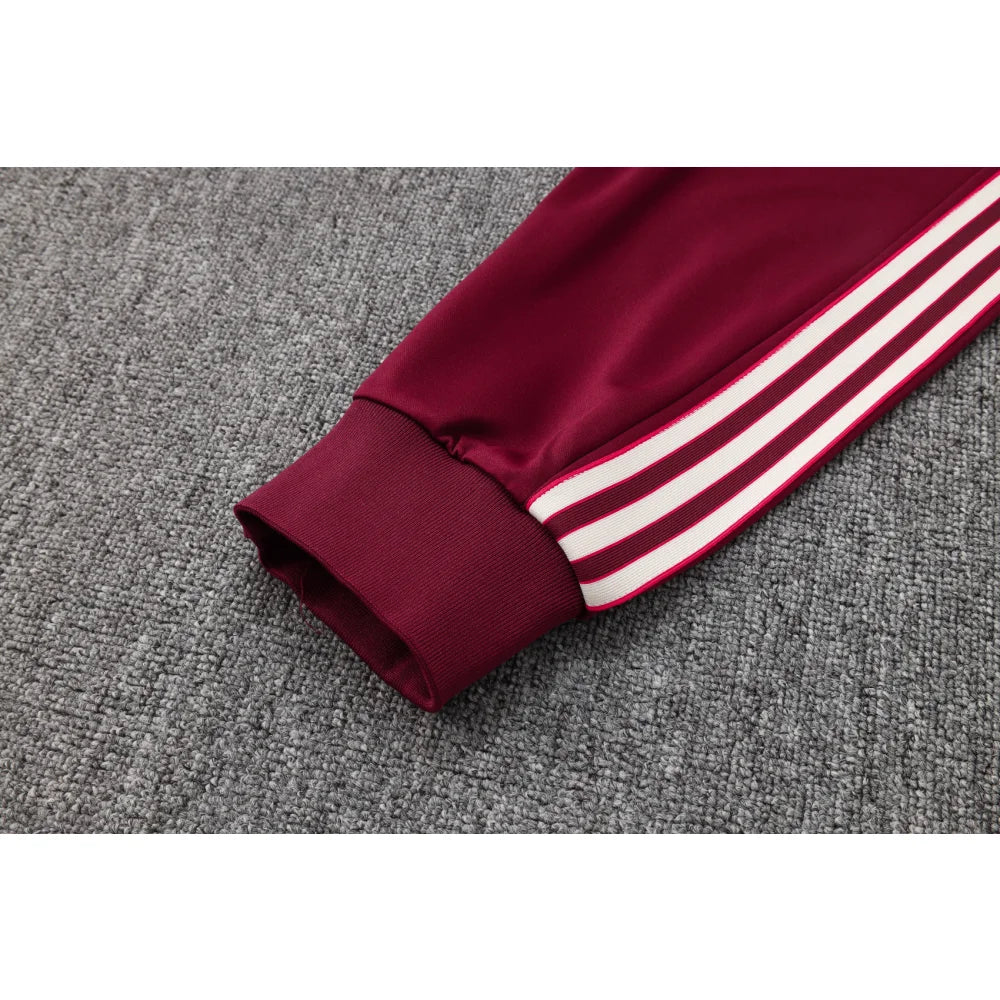 Chandal Bayern Munich 25-26, cremallera completa, Modelo 2