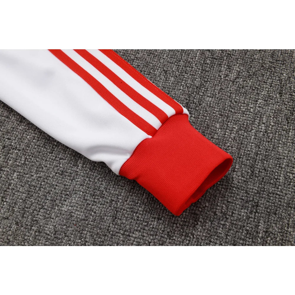 Chandal Bayern Munich 25-26, cremallera completa, Modelo 3