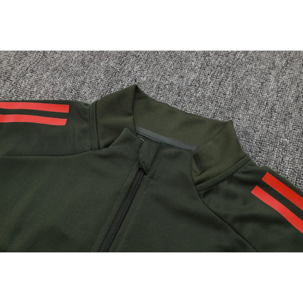 Chandal Bayern Munich 25-26, cremallera completa, Modelo 4