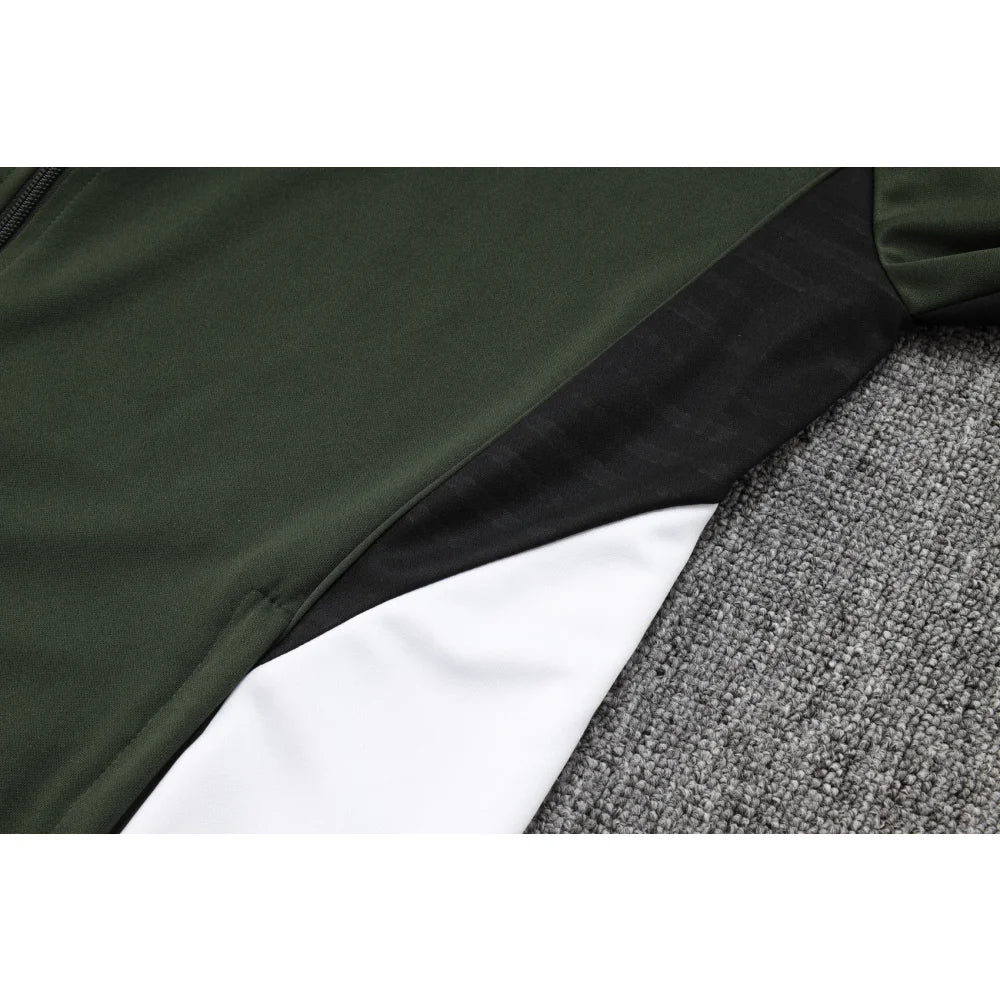 Chandal Bayern Munich 25-26, cremallera completa, Modelo 4