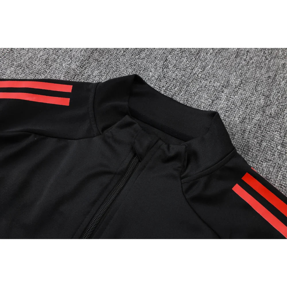 Chandal Bayern Munich 25-26, cremallera completa, Modelo 5