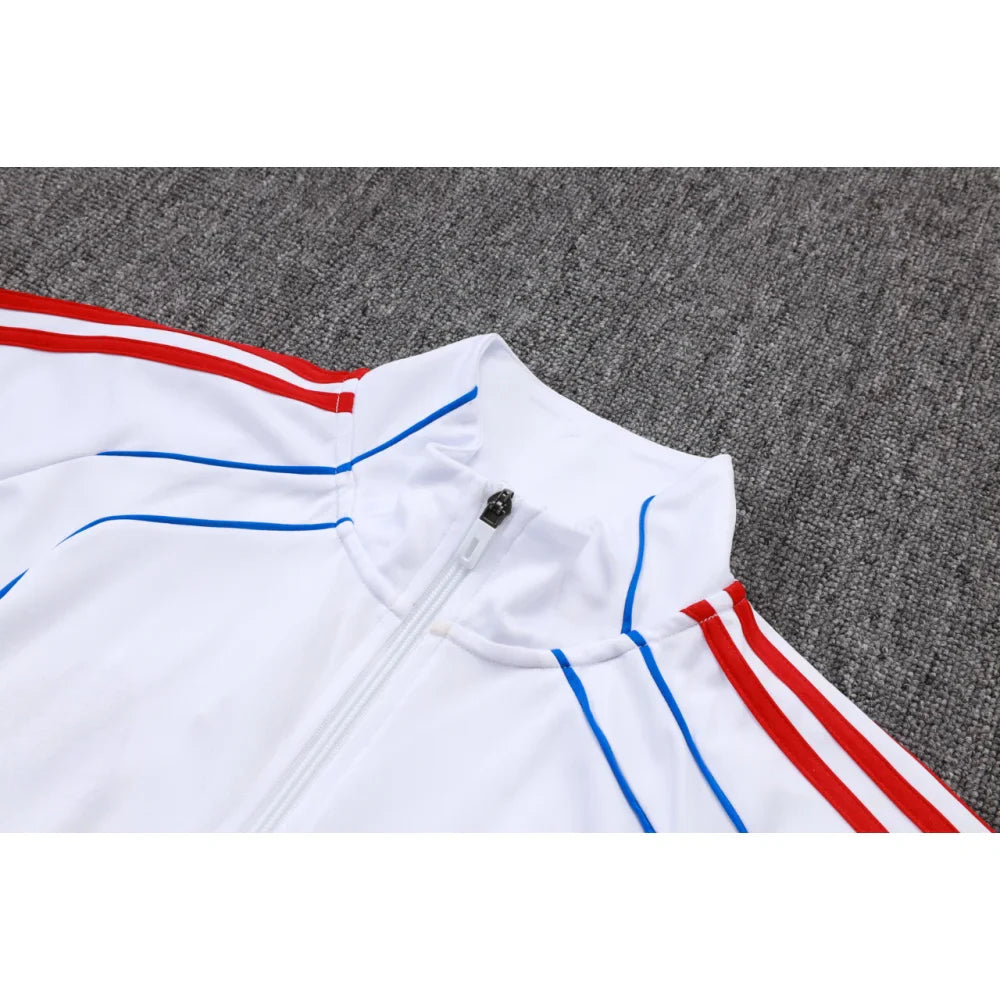 Chandal Bayern Munich 25-26, cremallera completa, Modelo 6