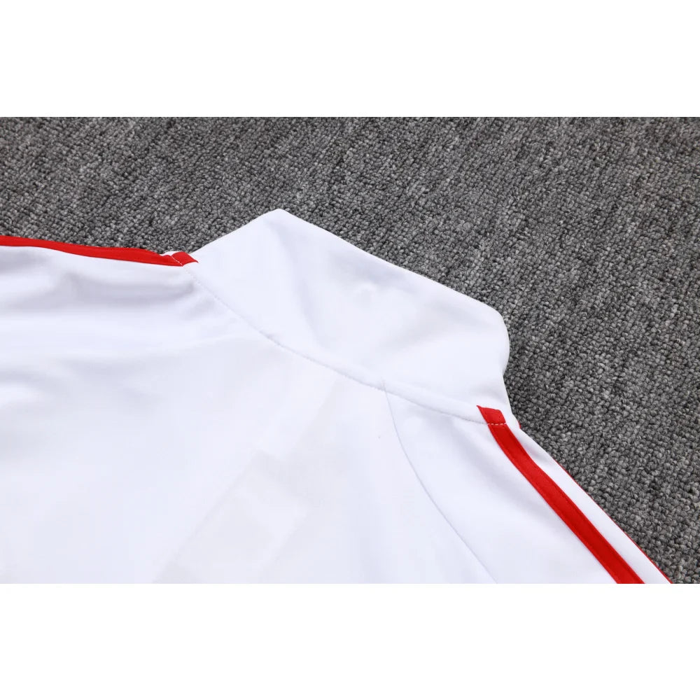 Chandal Bayern Munich 25-26, cremallera completa, Modelo 6