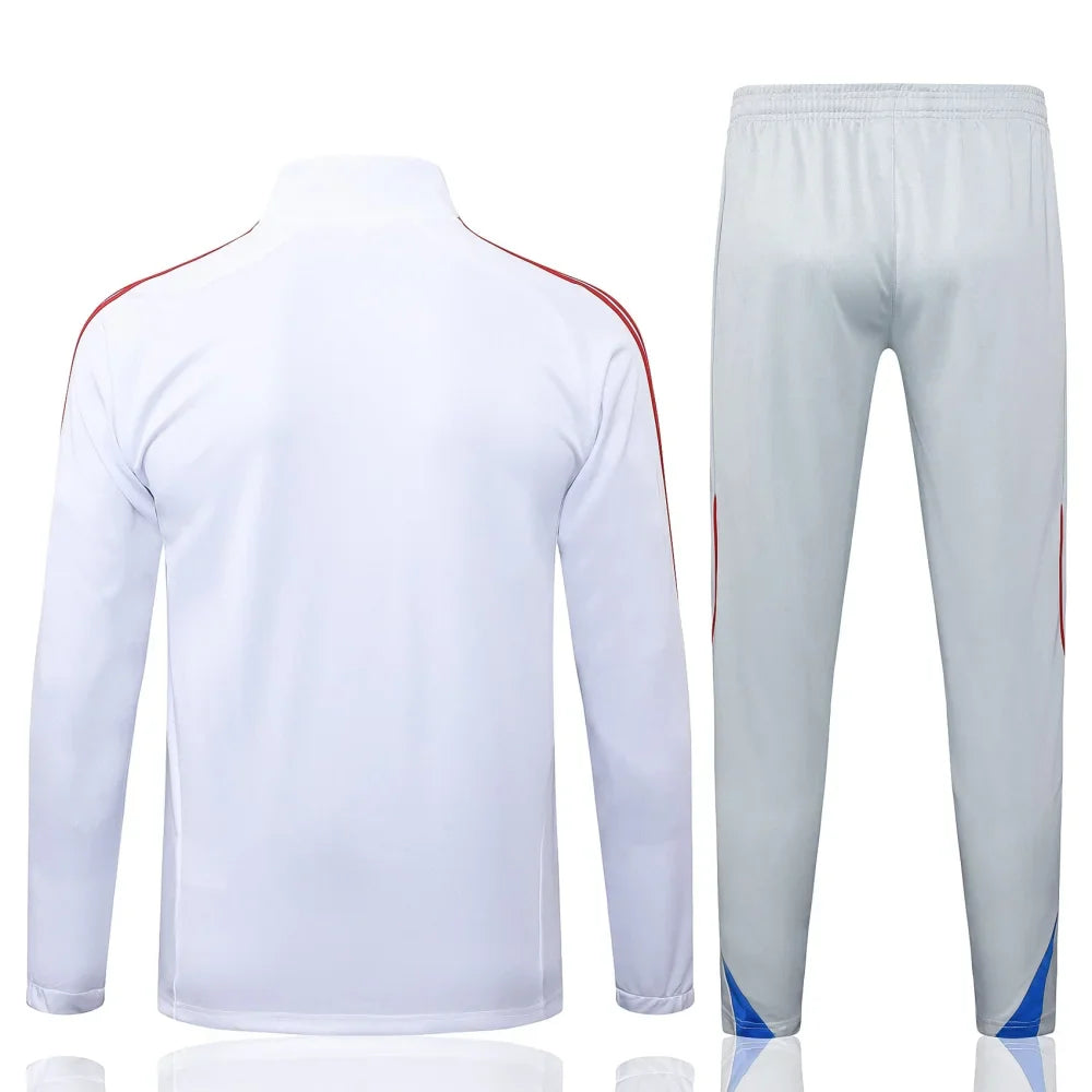 Chandal Bayern Munich 25-26, cremallera completa, Modelo 6