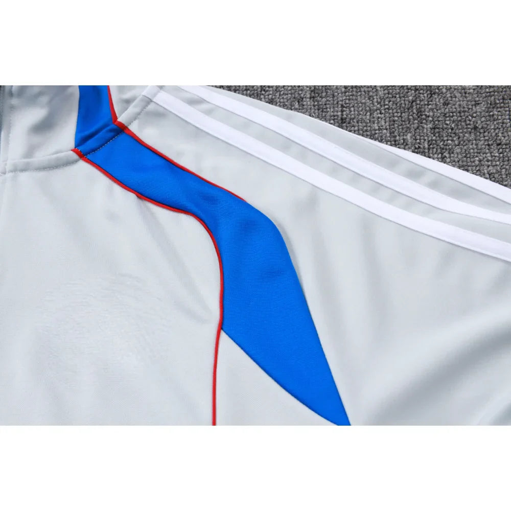 Chandal Bayern Munich 25-26, cremallera completa, Modelo 7