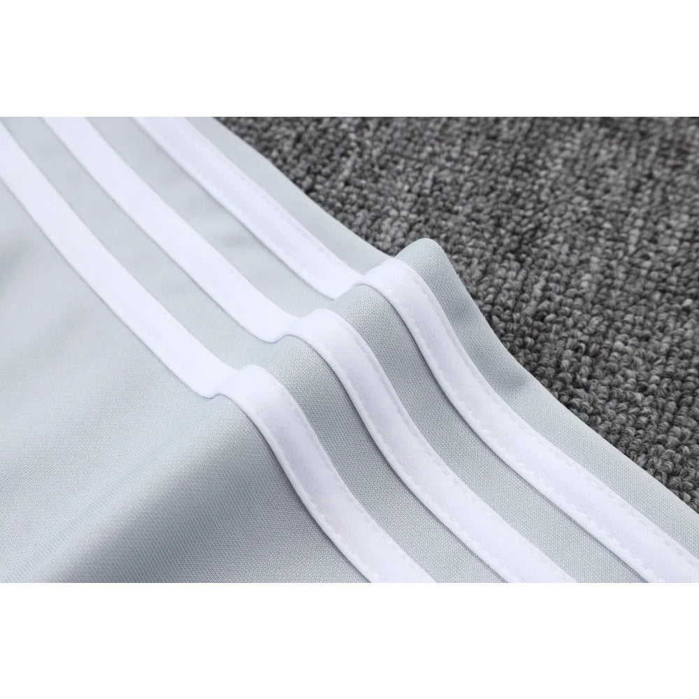 Chandal Bayern Munich 25-26, cremallera completa, Modelo 7