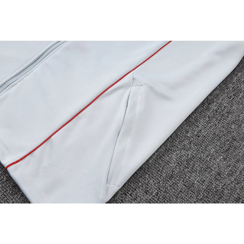 Chandal Bayern Munich 25-26, cremallera completa, Modelo 7