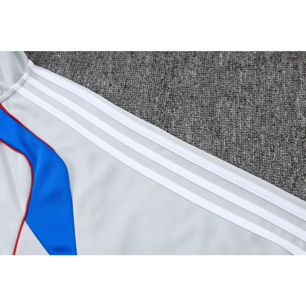 Chandal Bayern Munich 25-26, cremallera completa, Modelo 7