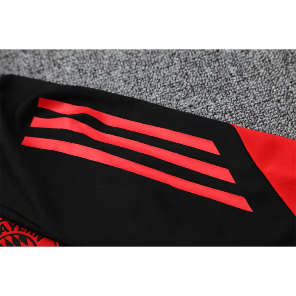 Chandal Bayern Munich 25-26, media cremallera, Modelo 1