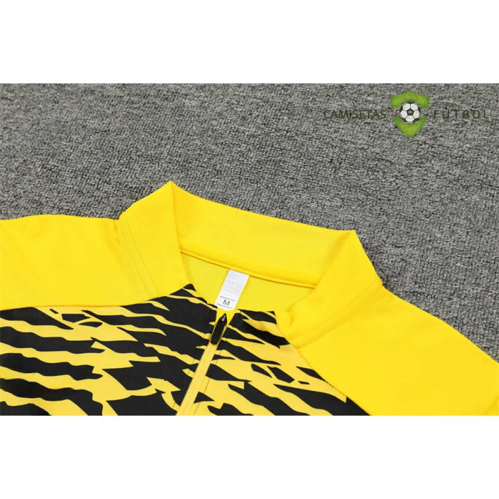 Chandal Borussia Dortmund 24-25, media cremallera, Modelo 2